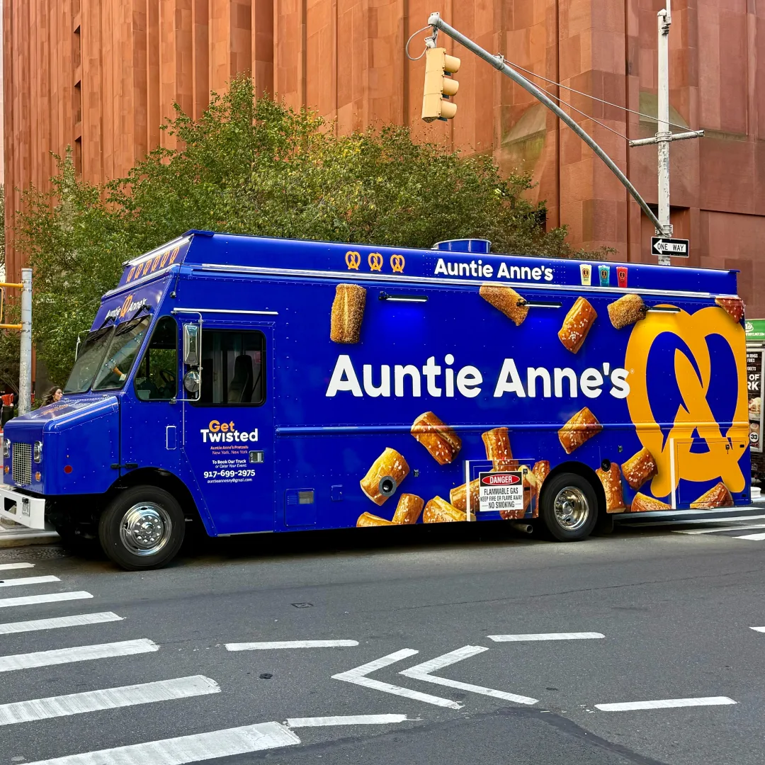 auntie anne's food truck
